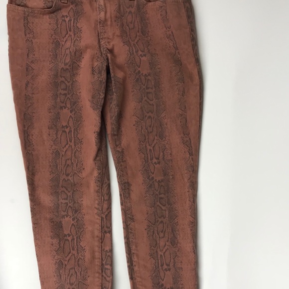 🤚SOLD✋Joe’s Women’s High Water Jeans snake sz 28 - Picture 6 of 8